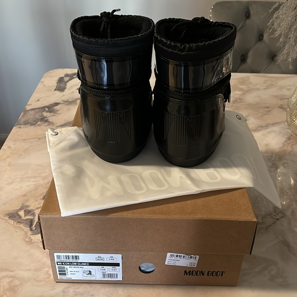 Moon Boot - Picture 2 of 6